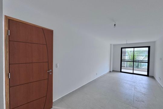 Sala de apartamento à venda com 2 quartos, 60m² em Recreio dos Bandeirantes, Rio de Janeiro