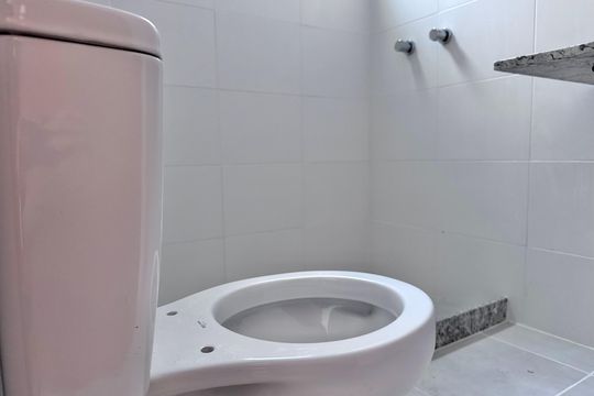 Banheiro da Suíte de apartamento à venda com 2 quartos, 60m² em Recreio dos Bandeirantes, Rio de Janeiro