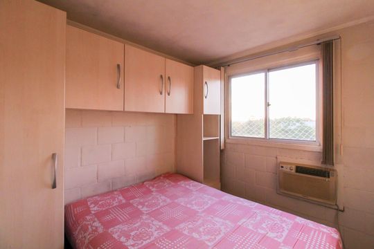 Quarto 1 de apartamento à venda com 2 quartos, 38m² em Olaria, Canoas