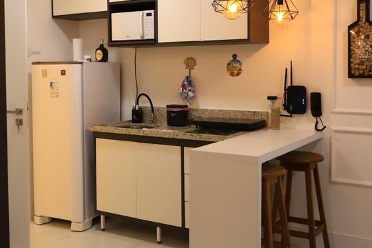 Cozinha de kitnet/studio para alugar com 1 quarto, 25m² em Stella Maris, Salvador
