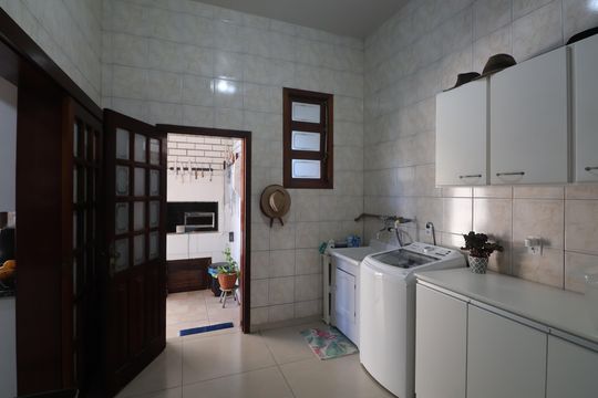 Área de Serviço de casa à venda com 4 quartos, 345m² em São José, Canoas