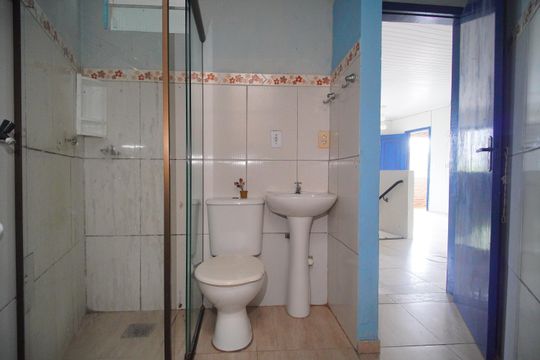 Banheiro de casa à venda com 1 quarto, 120m² em Campestre, São Leopoldo
