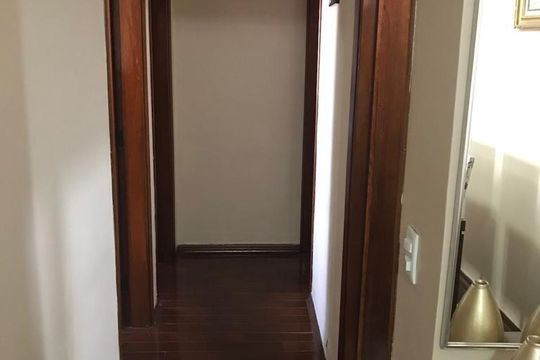 Corredor de apartamento à venda com 3 quartos, 110m² em Chácara Cruzeiro do Sul, São Paulo