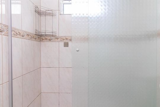 Banheiro de apartamento à venda com 2 quartos, 68m² em Conjunto Habitacional Padre Manoel de Paiva, São Paulo