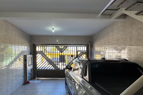 Vista - Sala de casa à venda com 2 quartos, 156m² em Ferrazópolis, São Bernardo do Campo