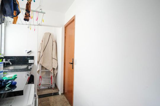 Área de serviço de apartamento à venda com 2 quartos, 90m² em Santo Antônio, São Caetano do Sul