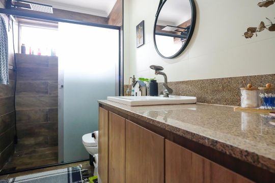 Banheiro de apartamento à venda com 2 quartos, 90m² em Santo Antônio, São Caetano do Sul