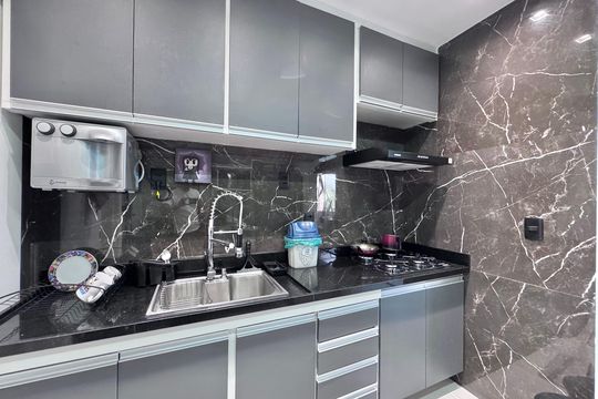 Cozinha de apartamento à venda com 2 quartos, 72m² em Recreio dos Bandeirantes, Rio de Janeiro