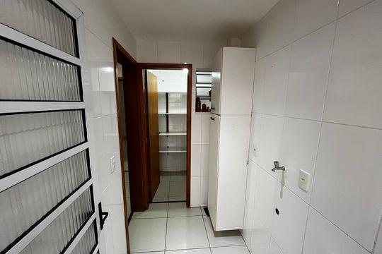 Área de Serviço de casa à venda com 3 quartos, 104m² em Jardim Rossin, São Paulo