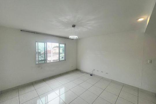 Sala de casa à venda com 3 quartos, 104m² em Jardim Rossin, São Paulo