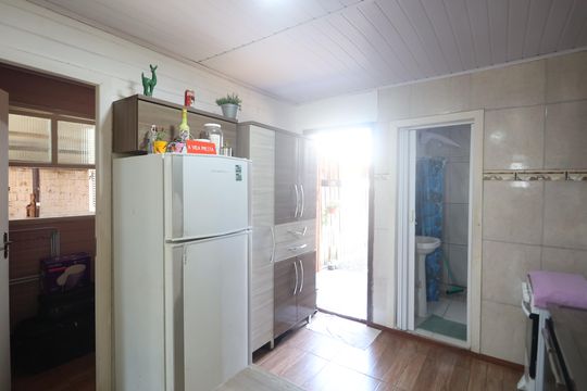 Cozinha Casa 2 de casa à venda com 6 quartos, 115m² em São Luís, Canoas