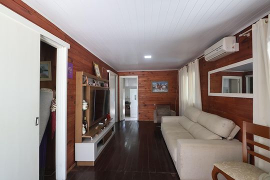 Casa à venda com 6 quartos, 115m² em São Luís, Canoas
