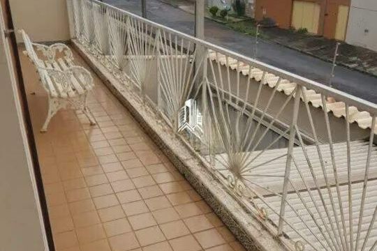 Casa à venda com 4 quartos, 200m² em Jardim Chapadão, Campinas