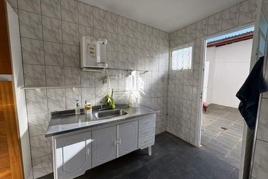 Casa à venda com 3 quartos, 74m² em Vila Castelo Branco, Campinas