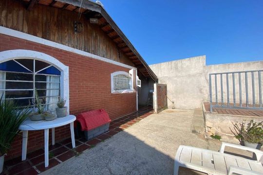 Casa à venda com 4 quartos, 96m² em Jardim Capivari, Campinas