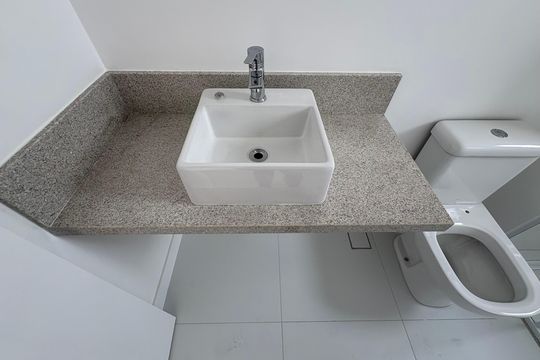 Banheiro da Suíte 2 de apartamento à venda com 3 quartos, 93m² em Campestre, Santo André