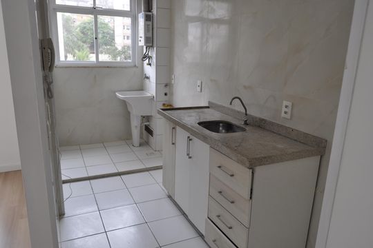 Cozinha de apartamento para alugar com 2 quartos, 48m² em Engenho Novo, Rio de Janeiro