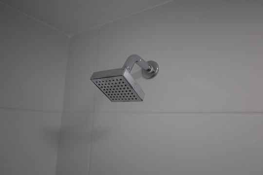 Banheiro de apartamento à venda com 2 quartos, 41m² em Vila Isa, São Paulo