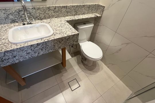 Banheiro Social de apartamento para alugar com 1 quarto, 50m² em Bosque, Campinas