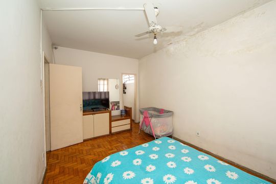 Suíte de apartamento à venda com 4 quartos, 220m² em Alto Barroca, Belo Horizonte