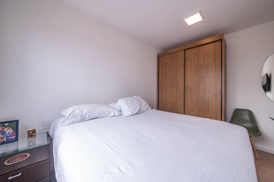 Suíte de apartamento à venda com 2 quartos, 58m² em Chácara Santo Antônio (zona Sul), São Paulo