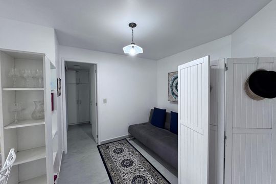 Sala de apartamento à venda com 1 quarto, 79m² em Barra da Tijuca, Rio de Janeiro