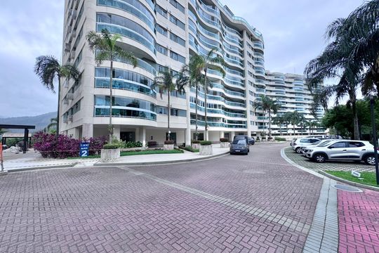 Fachada de apartamento à venda com 1 quarto, 79m² em Barra da Tijuca, Rio de Janeiro
