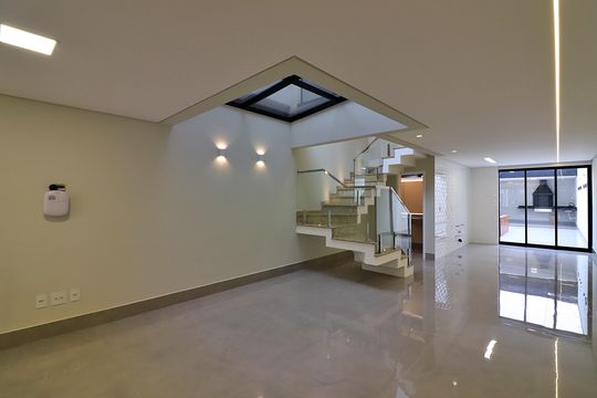 Casa à venda com 3 quartos, 200m² em Vila Jahu, São Bernardo do Campo
