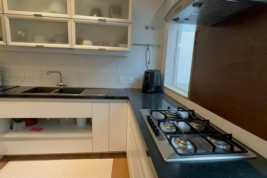Cozinha de casa de condomínio para alugar com 5 quartos, 360m² em Barra da Tijuca, Rio de Janeiro