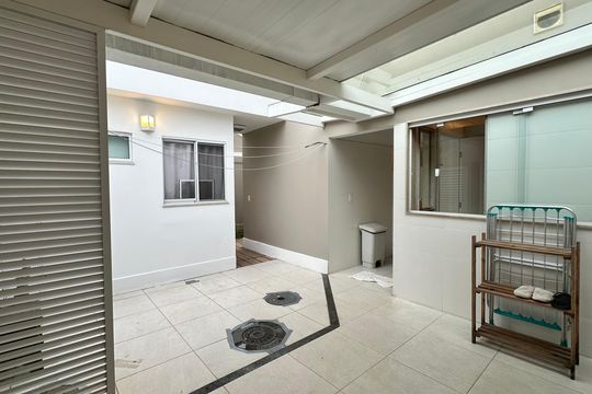 Área de Serviço de casa de condomínio para alugar com 5 quartos, 360m² em Barra da Tijuca, Rio de Janeiro