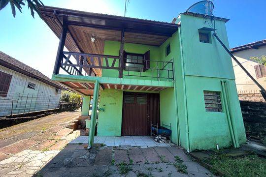 Fachada de casa à venda com 3 quartos, 70m² em Ouro Branco, Novo Hamburgo