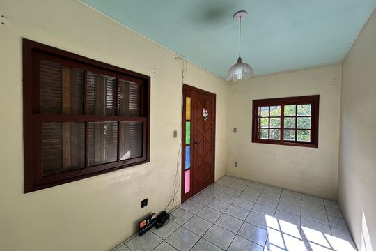 Sala de casa à venda com 3 quartos, 70m² em Ouro Branco, Novo Hamburgo