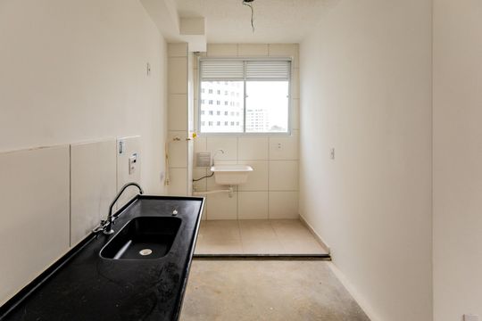 Cozinha de apartamento à venda com 2 quartos, 38m² em Usina Piratininga, São Paulo