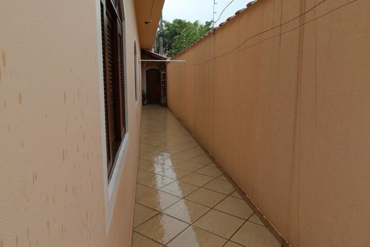 Área Externa de casa para alugar com 4 quartos, 145m² em Residencial Bosque dos Ipes, São José dos Campos