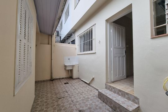 Quintal de casa para alugar com 2 quartos, 100m² em Santo Amaro, São Paulo