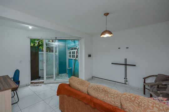 Sala de casa para alugar com 2 quartos, 100m² em Interlagos, São Paulo