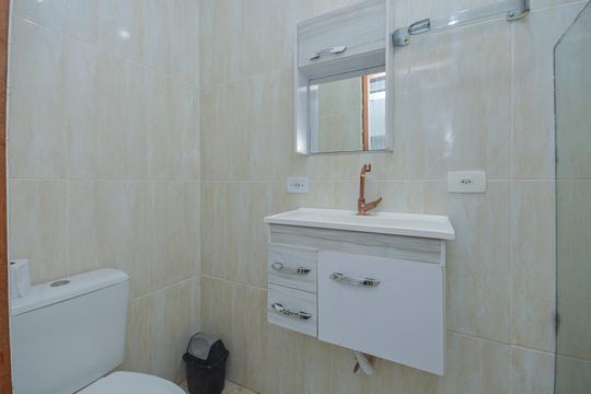 Banheiro da Suite 1 de casa para alugar com 2 quartos, 100m² em Interlagos, São Paulo