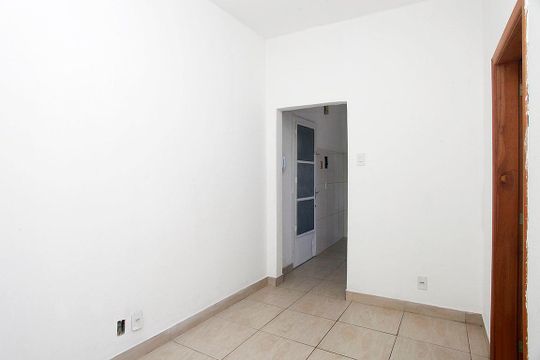 Apartamento à venda com 1 quarto, 28m² em Azenha, Porto Alegre