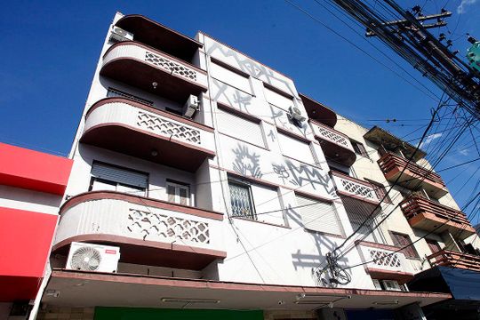 Fachada de apartamento à venda com 1 quarto, 28m² em Azenha, Porto Alegre