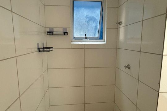 Banheiro de apartamento para alugar com 2 quartos, 43m² em Feitoria, São Leopoldo