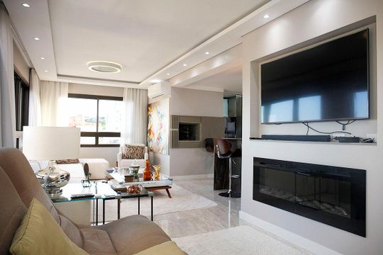 Sala de Estar de apartamento à venda com 3 quartos, 110m² em Menino Deus, Porto Alegre