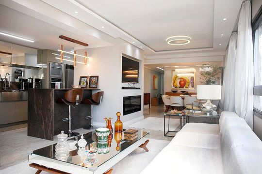 Sala de Estar de apartamento à venda com 3 quartos, 110m² em Menino Deus, Porto Alegre