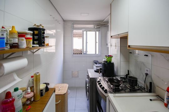 Cozinha de apartamento à venda com 2 quartos, 44m² em Jardim Iris, São Paulo