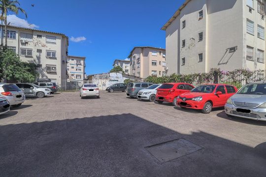 Vagas de apartamento à venda com 1 quarto, 49m² em Jardim Dona Leopoldina, Porto Alegre