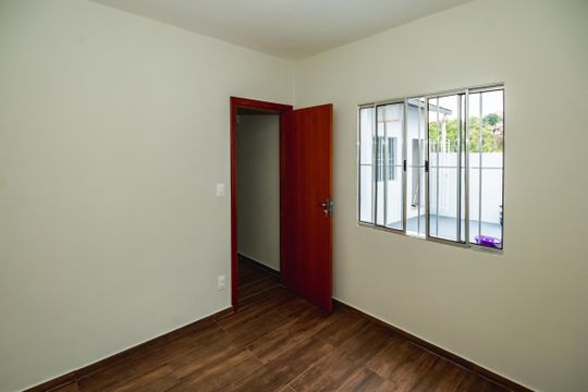 Quarto 2 de casa para alugar com 2 quartos, 89m² em Santa Mônica, Belo Horizonte
