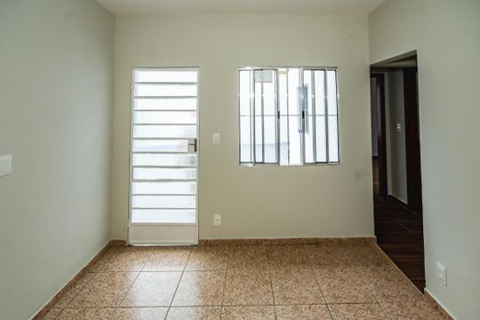 Casa para alugar com 2 quartos, 89m² em Santa Mônica, Belo Horizonte