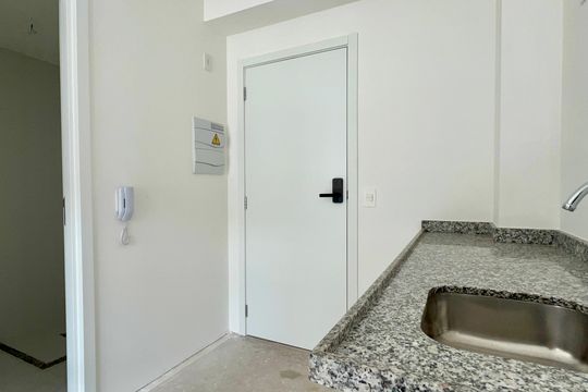 Cozinha de kitnet/studio à venda com 1 quarto, 21m² em Jardim Paulista, São Paulo