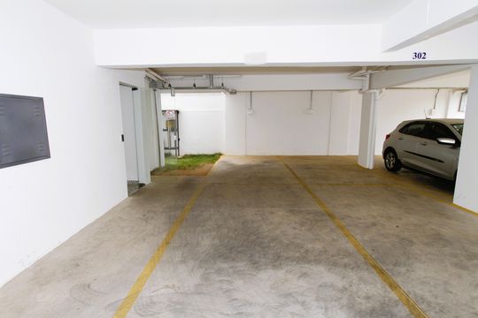 Garagem de apartamento à venda com 3 quartos, 164m² em Barreiro, Belo Horizonte