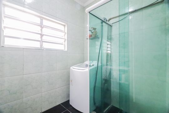 Banheiro Social de casa à venda com 4 quartos, 250m² em Rio Pequeno, São Paulo