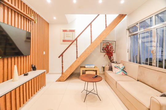Sala de casa à venda com 4 quartos, 250m² em Rio Pequeno, São Paulo